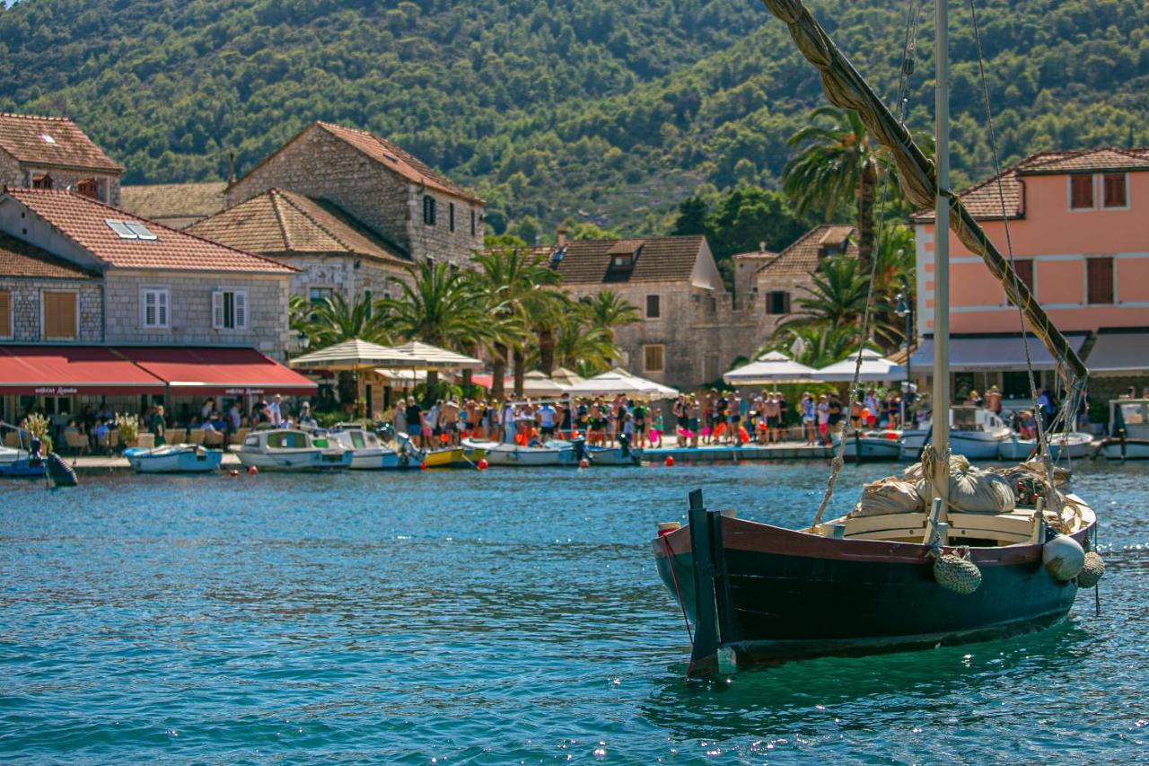 Revelin Hvar Semesterbostad
